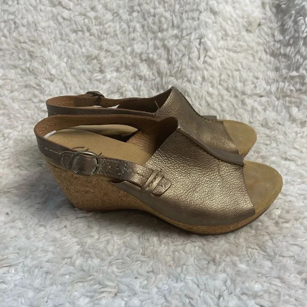 Clarks leather bronze cork platform wedge sandals Size 8M.